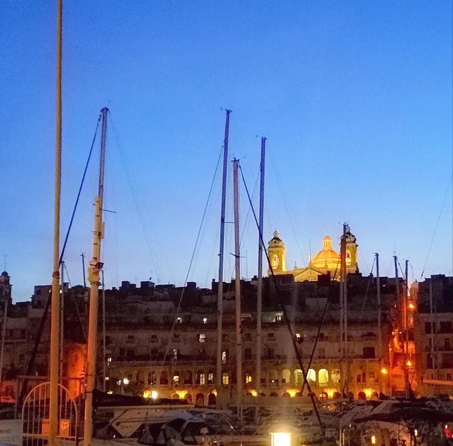Modern Apt Kalkara Seafront! Eksteriør billede