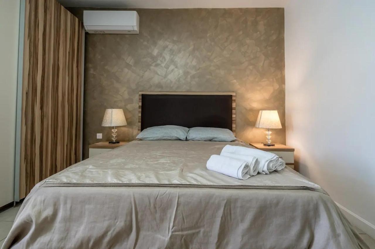 Modern Apt Kalkara Seafront! Eksteriør billede